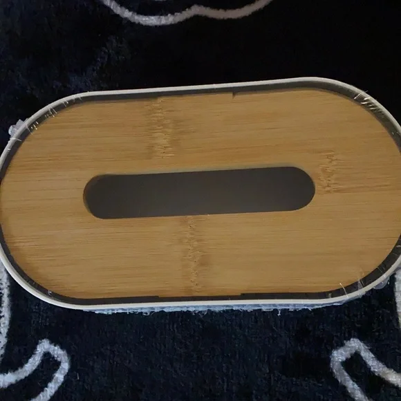 White Wooden Tissue Box - Picture 5 of 6